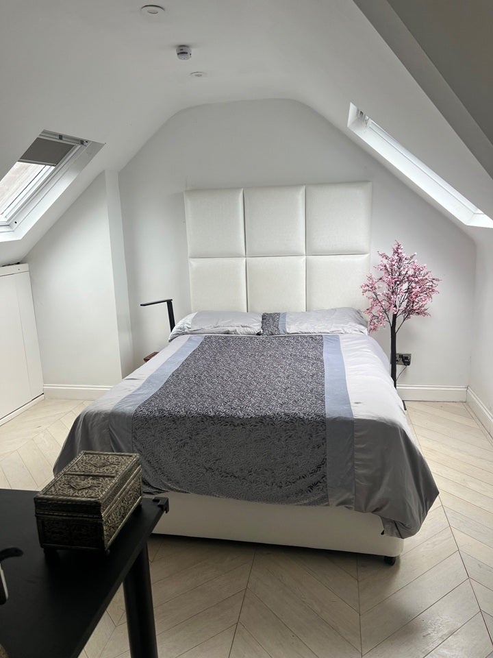 Room Albury Drive in Greater London