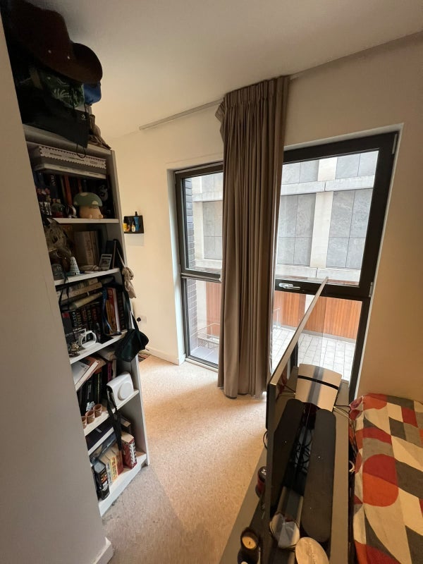 Room Elis Way in Greater London