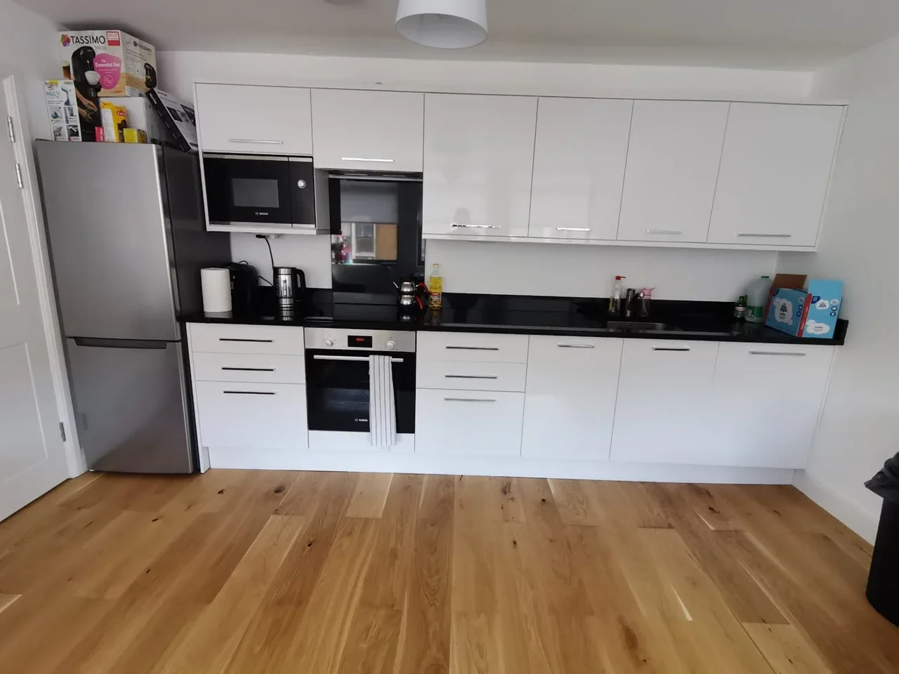 Flat Queens Square in Crawley