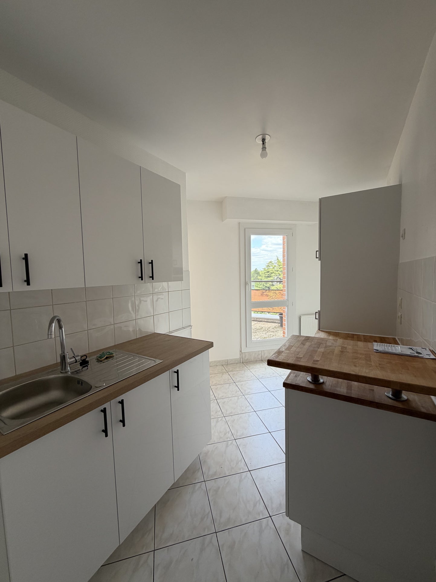 Appartement Rue Pierre et Marie Curie à Évry