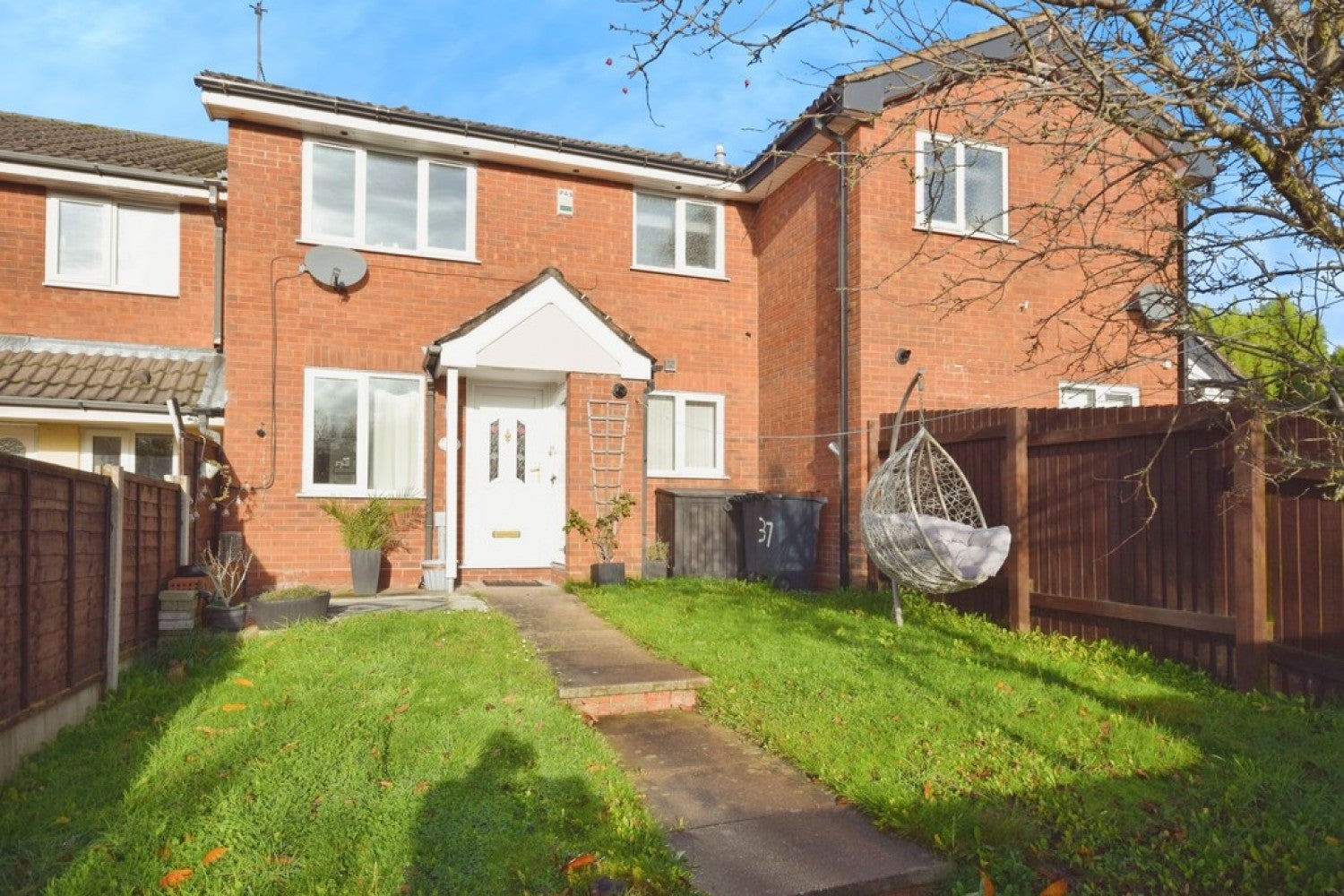 House Winterside Close in Newcastle-under-Lyme