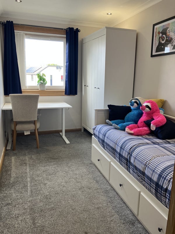 Room Redhall Crescent in City of Edinburgh