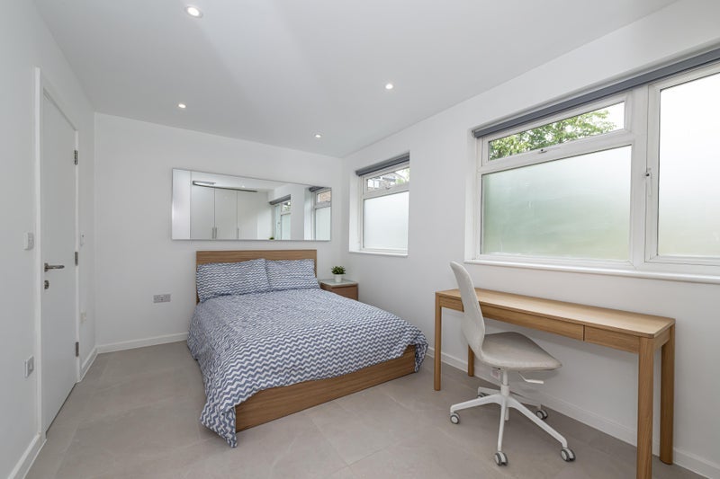 Room Fownes Street in Greater London