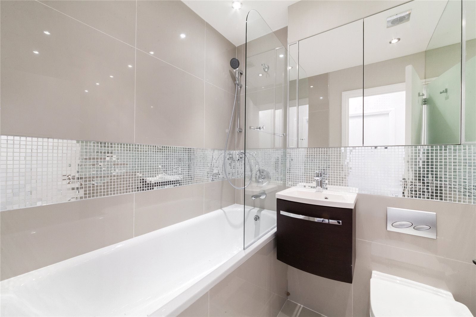 Flat Marylebone Road in City of Westminster
