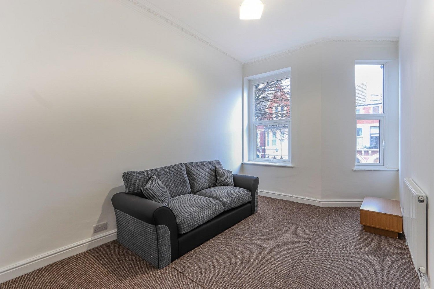 Flat Connaught Road in Cardiff