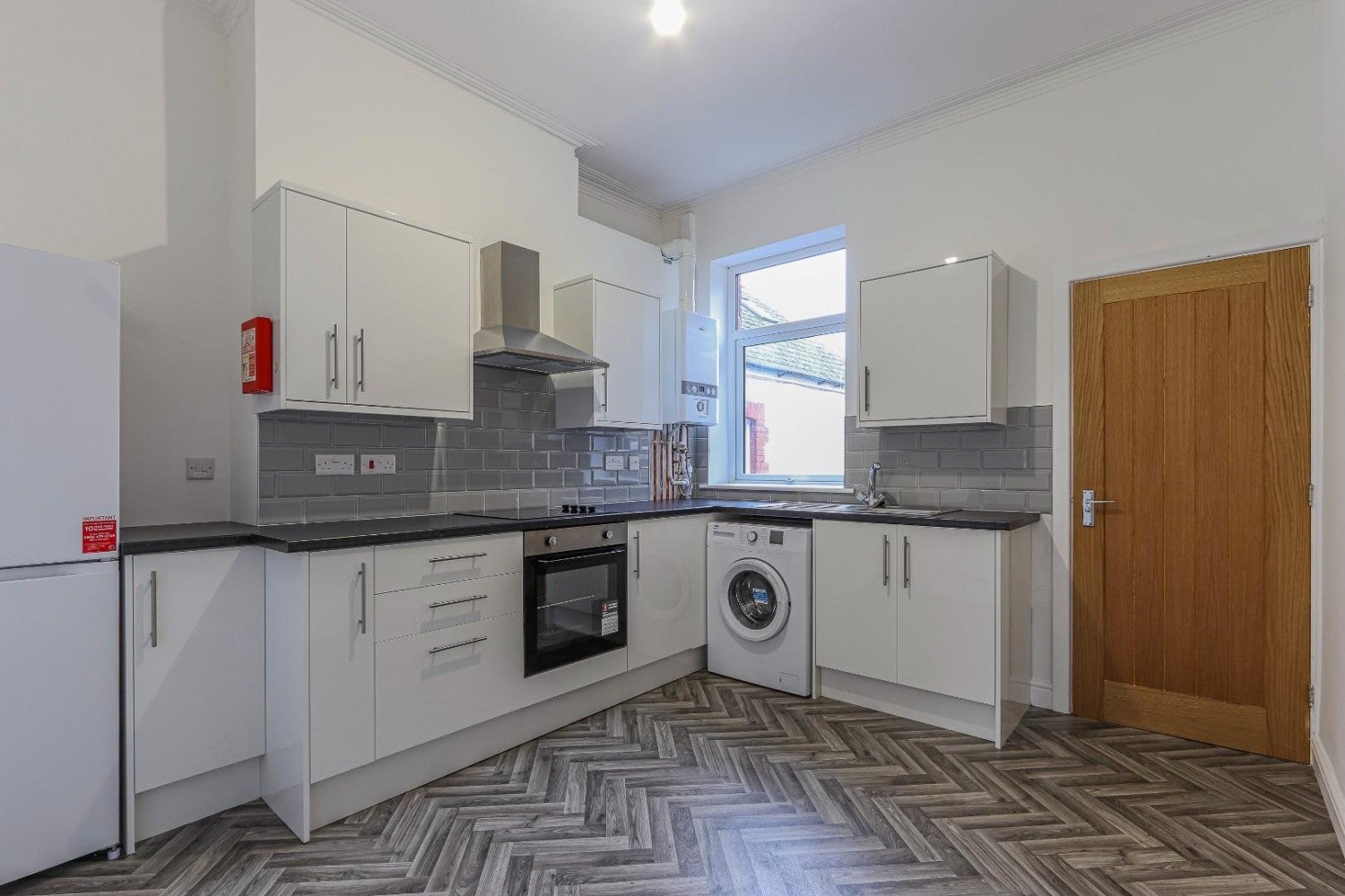 Flat Connaught Road in Cardiff