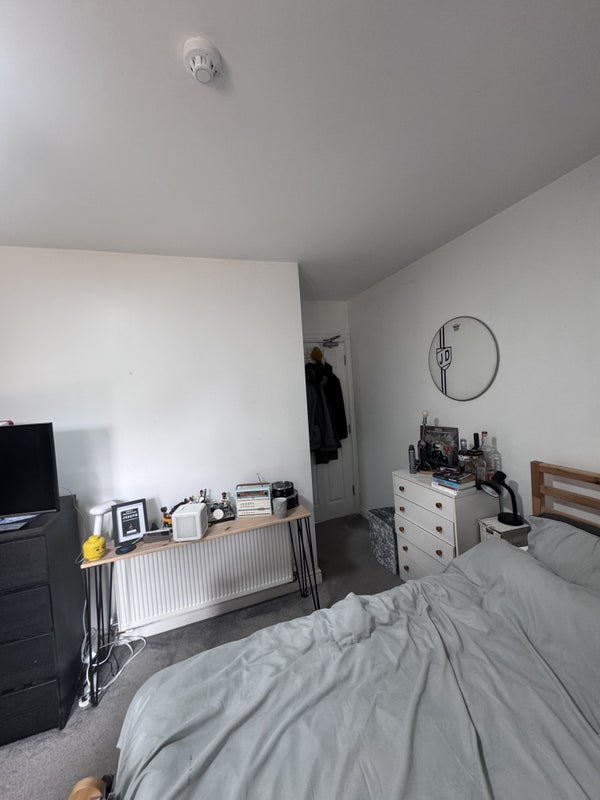 Room Cedar Avenue in Nottingham