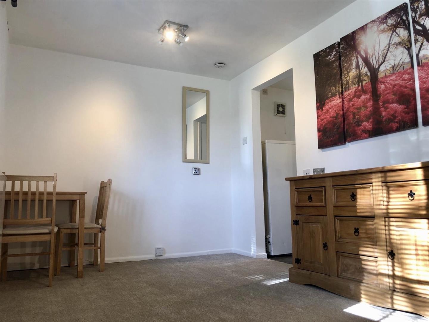 Flat Ebourne Close in Kenilworth