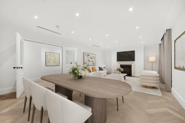 Flat Sloane Street in Greater London