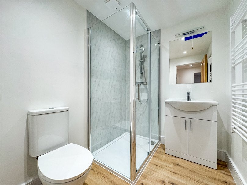 Flat Leyton Green in St Albans