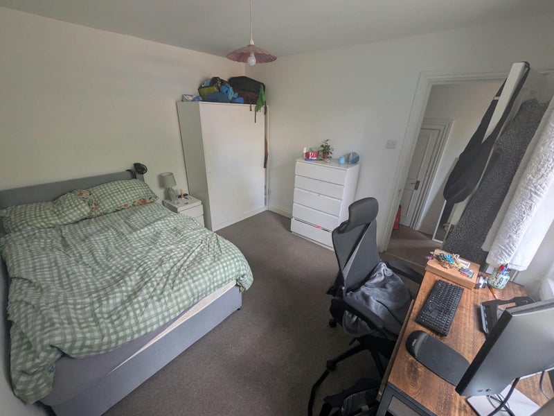 Room Tredegar Square in Greater London