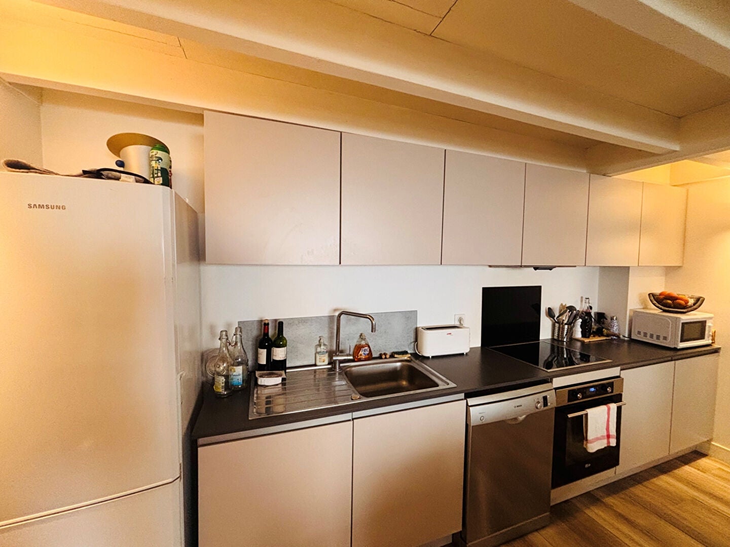 Appartement Place Gambetta à Bordeaux