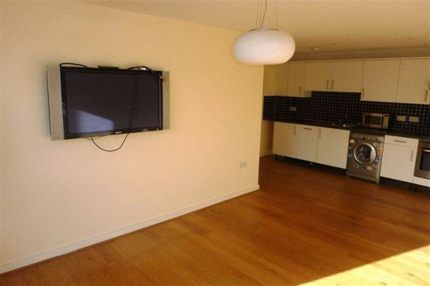 Flat Southchurch Road in Southend-on-Sea