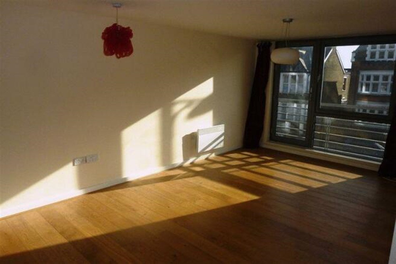 Flat Southchurch Road in Southend-on-Sea