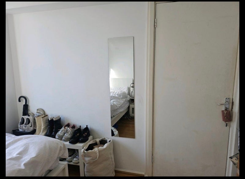 Room Peerless Street in Greater London