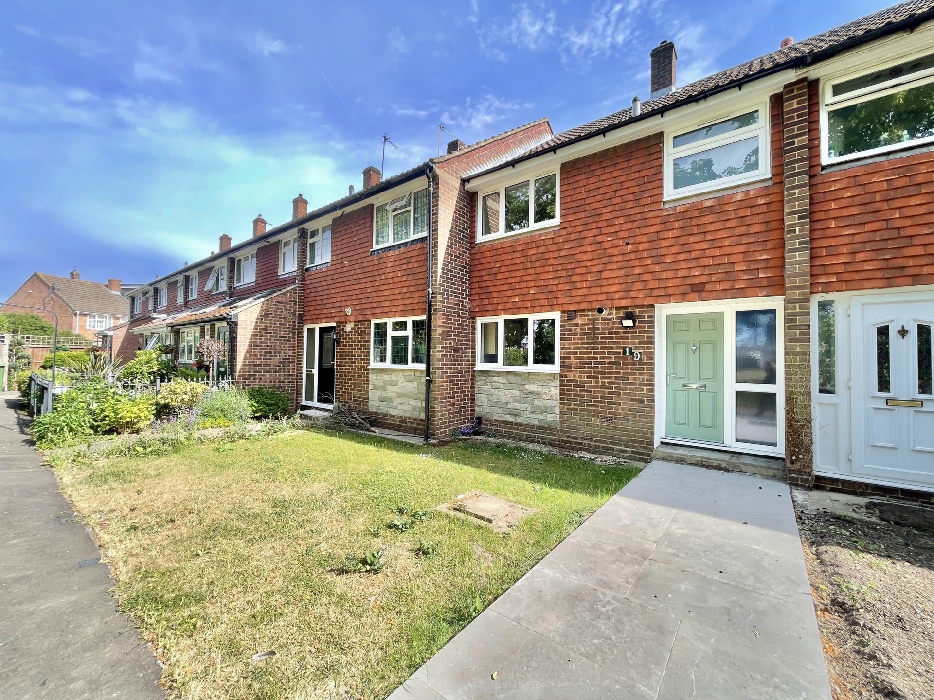 House Rowlands Close in Cheshunt