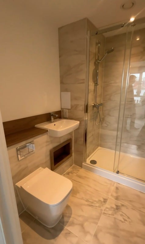 Room Cloister Road in Greater London