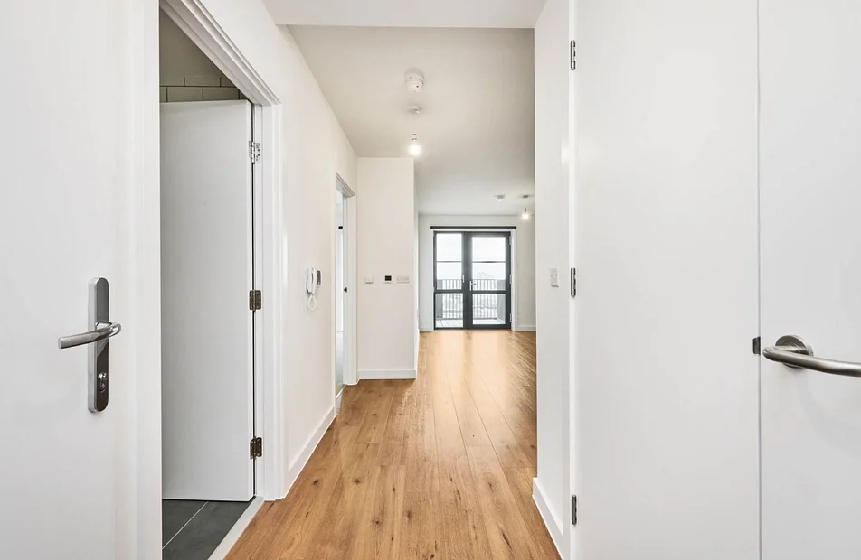 Flat New Road in Greater London