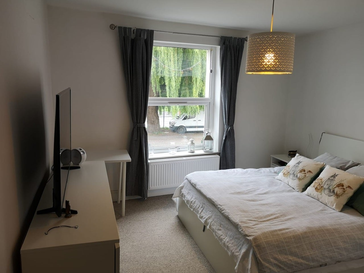 Flat Pennywell Road in Bristol