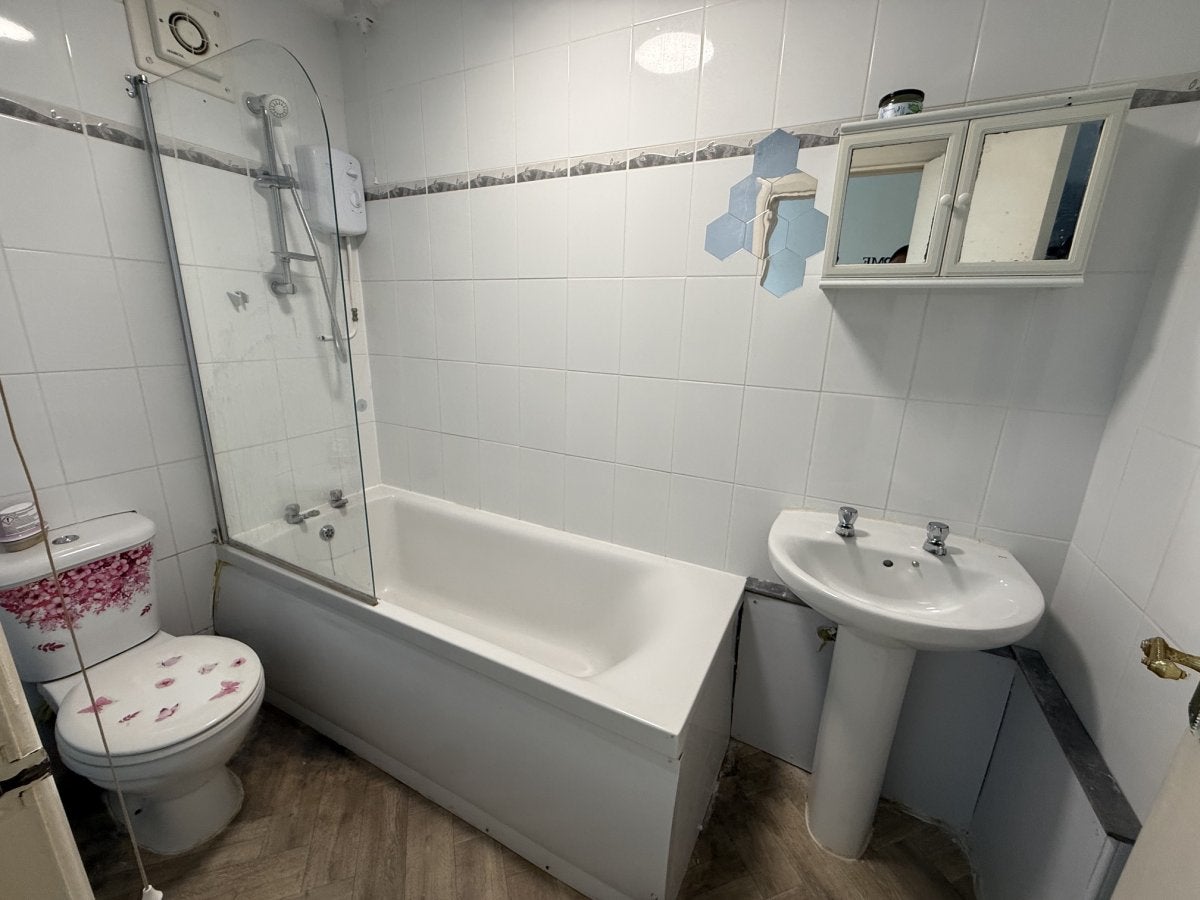 Flat Avalon Close in Greater London