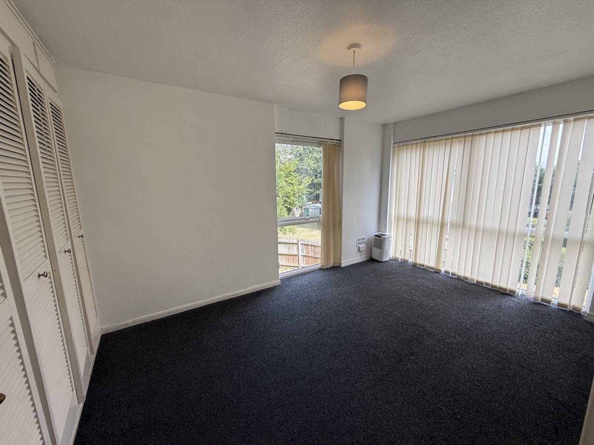 Flat Avalon Close in Greater London