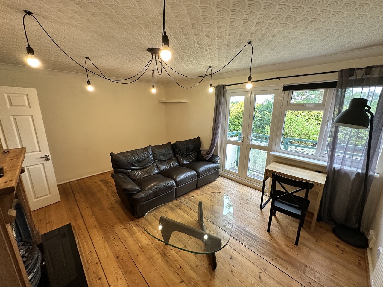 Flat Brading Crescent in Greater London