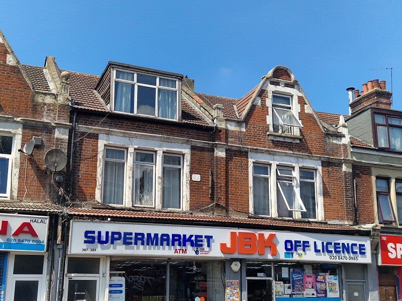 Flat High Street North in Greater London