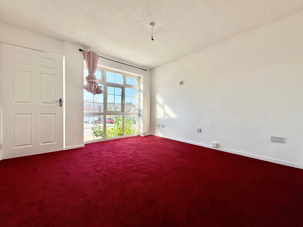 House Wheatcroft Grove in Rainham