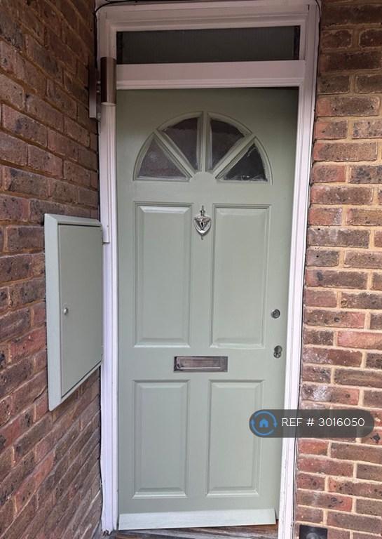 Flat Loats Road in Greater London