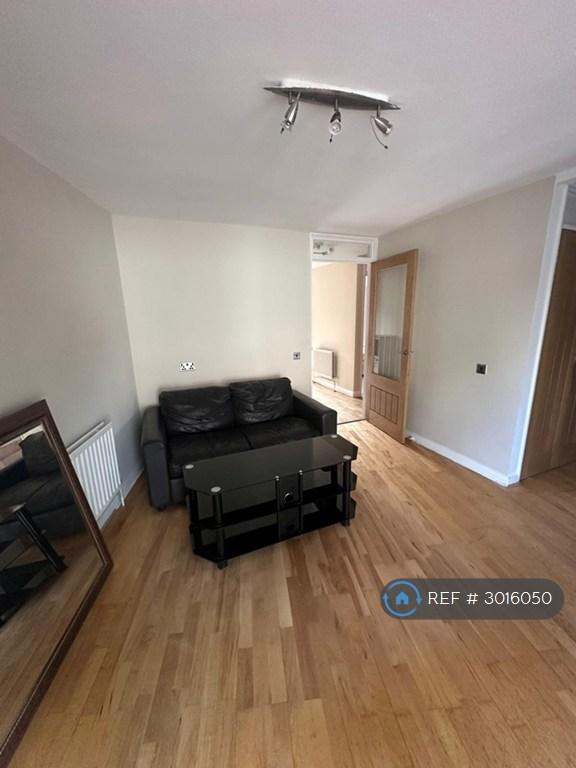 Flat Loats Road in Greater London