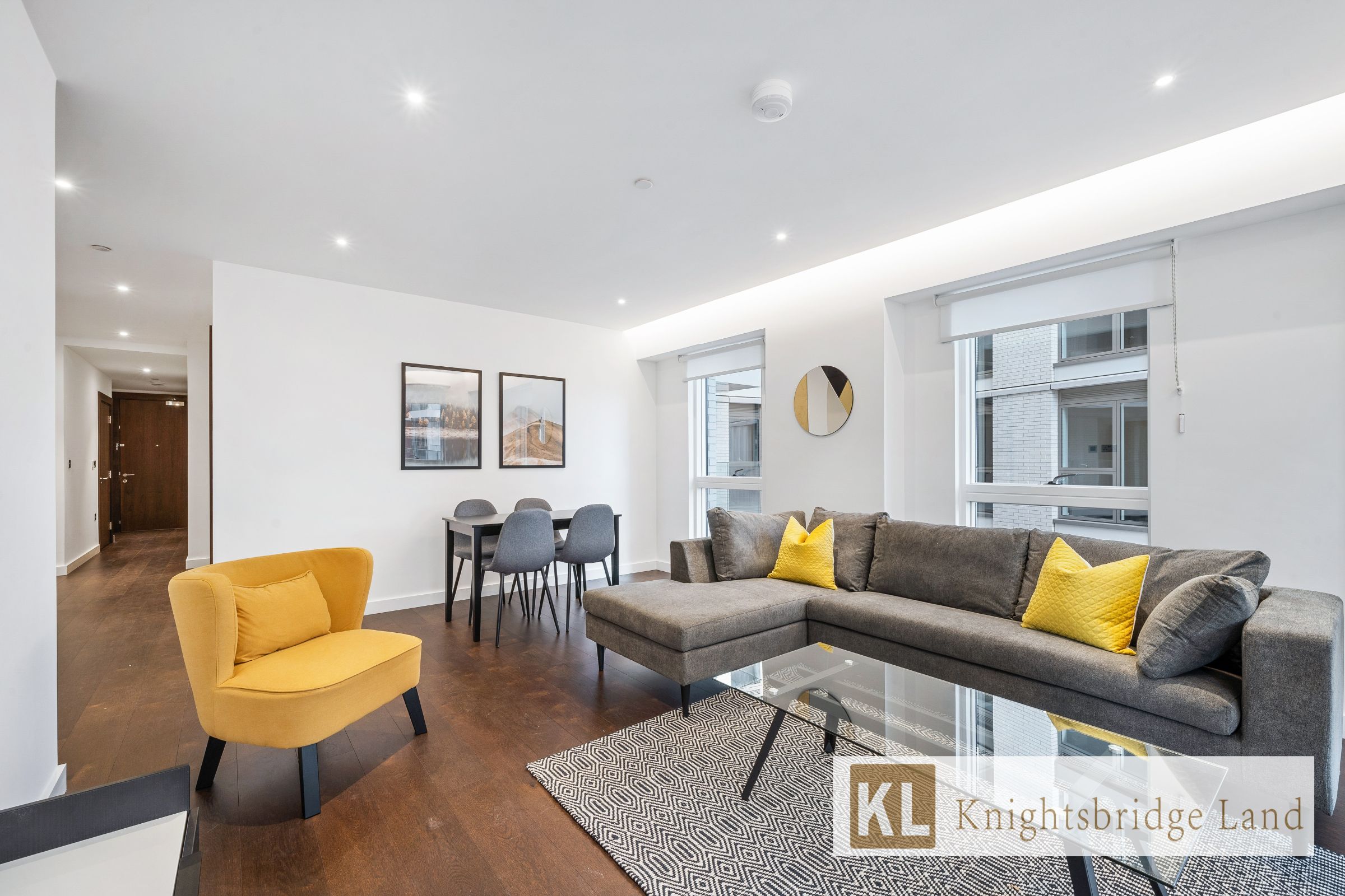 Flat Malthouse Road in Greater London