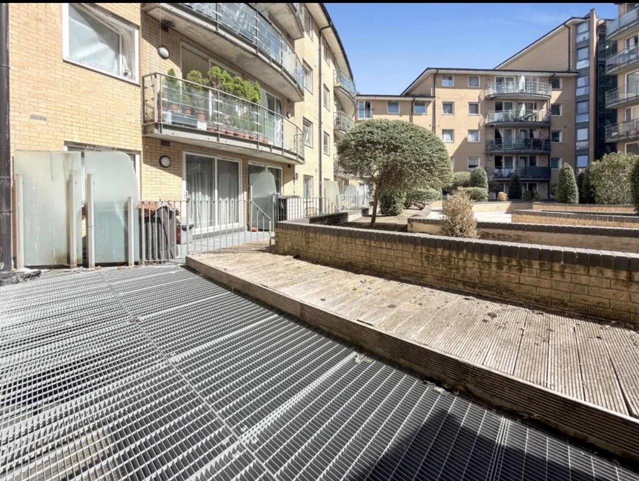 Flat The Plaza in Greater London