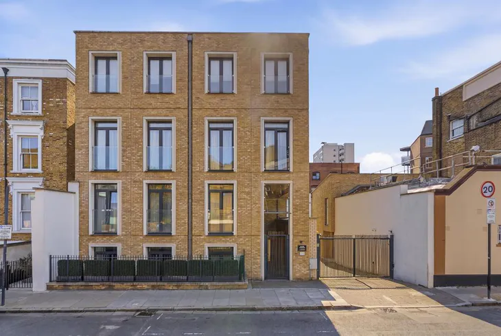 Flat Fulham Road in Greater London