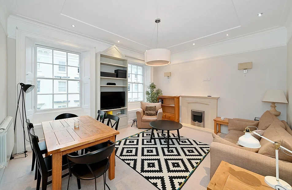 Flat Eaton Place in City of Westminster