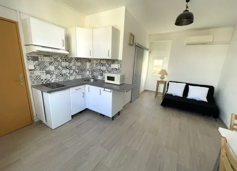 Flat Avenue Émile Lachaux in Bollène