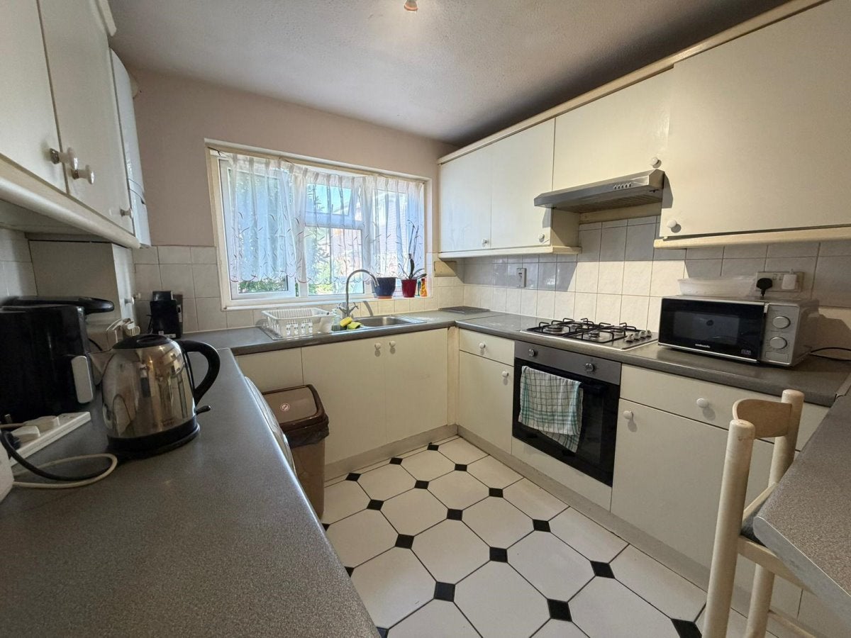 House Abbott Close in London