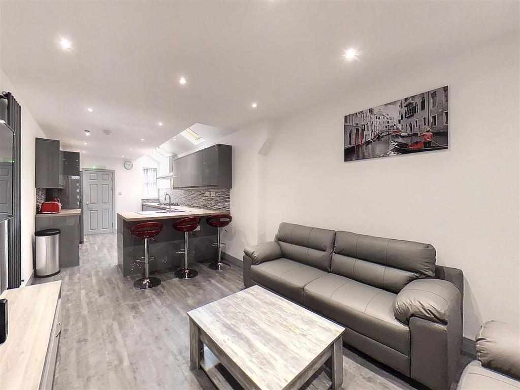 Flat Dawlish Road in Birmingham