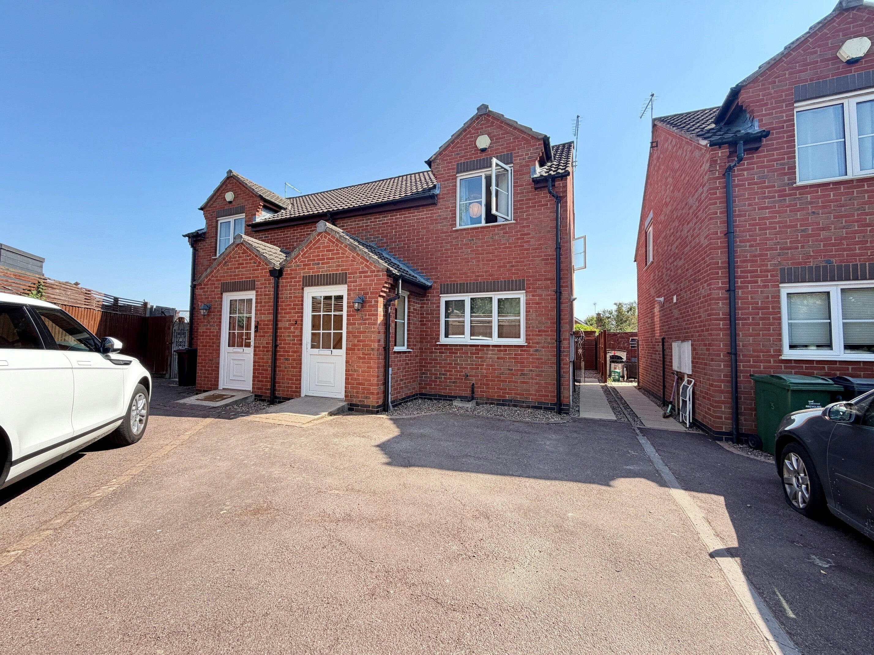 House Johnson Close in Charnwood