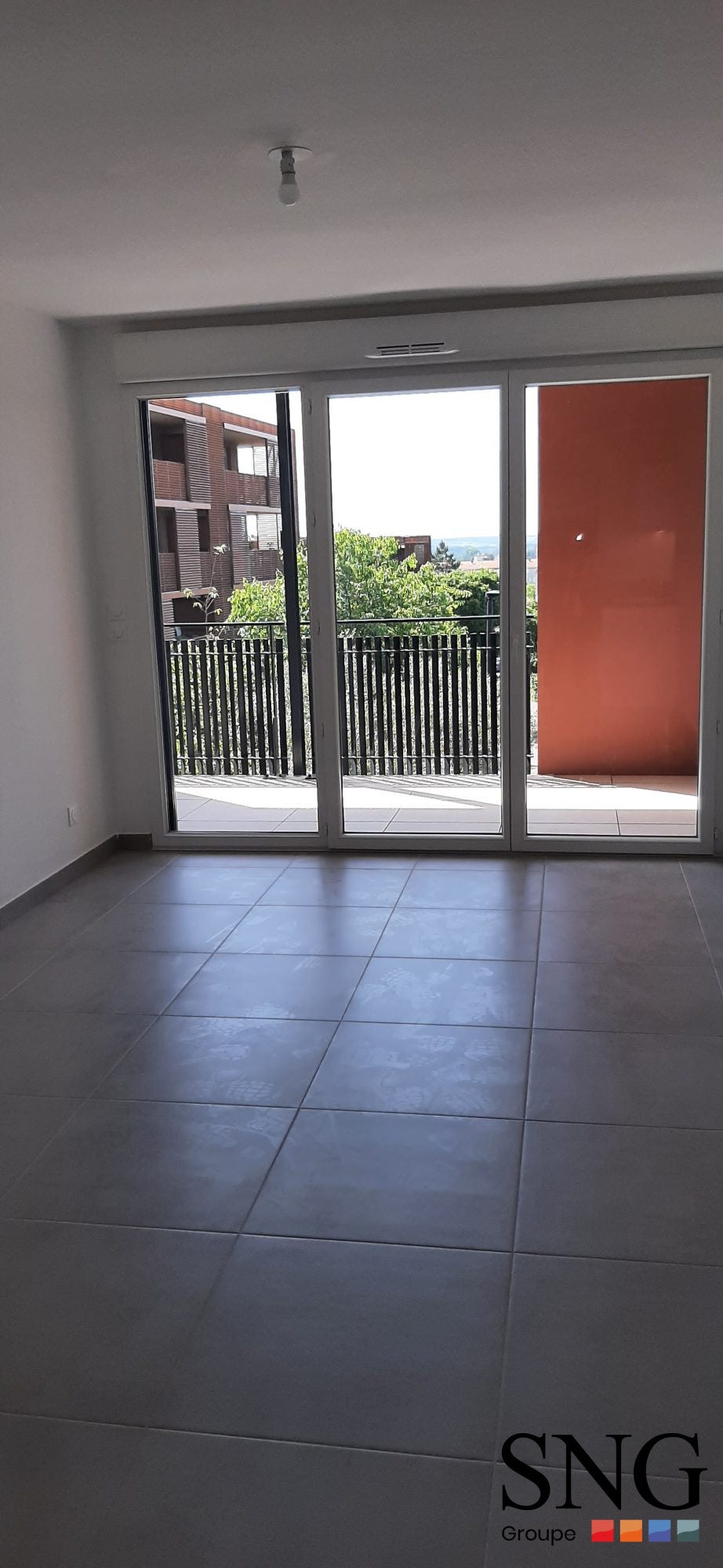 Appartement Avenue Monseigneur Robert Dalverny à Nîmes