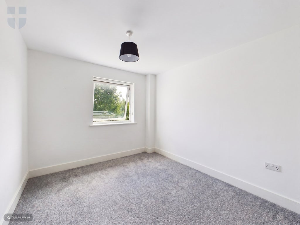 Flat Coxhill Way in Aylesbury