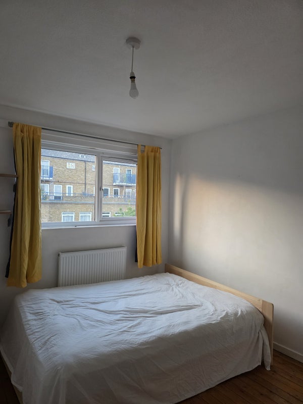 Room Aitken Close in Greater London
