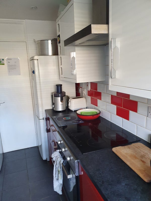 Room Aitken Close in Greater London