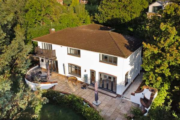 House Mount Close in Woking