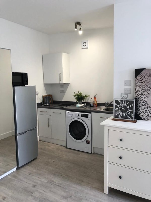 Room King Edward Street in Slough