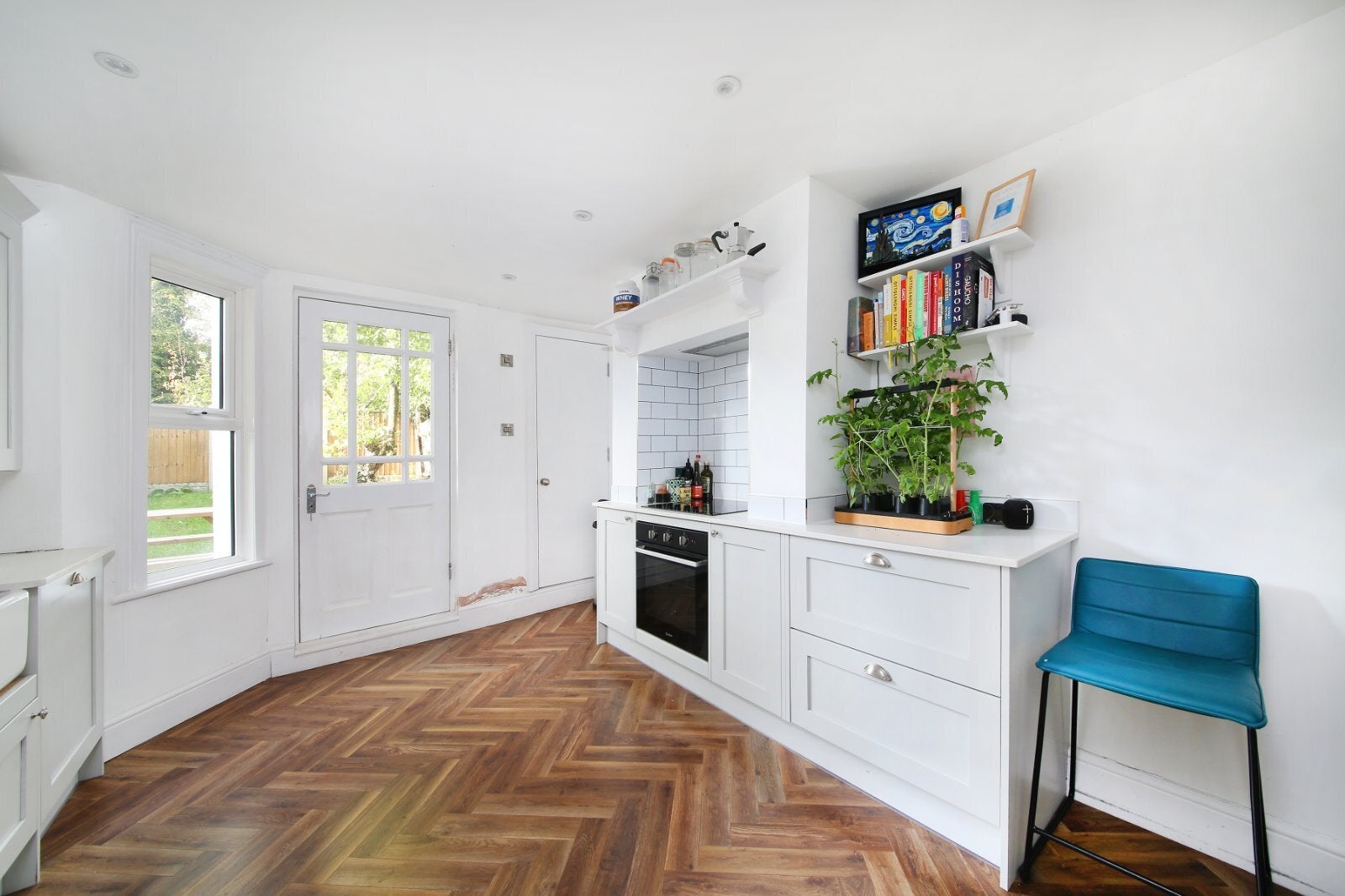 House Fairmount Road in Greater London