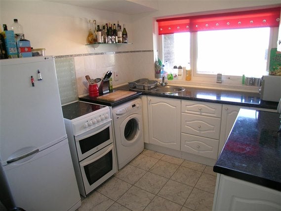 Flat Uxbridge Road in Greater London