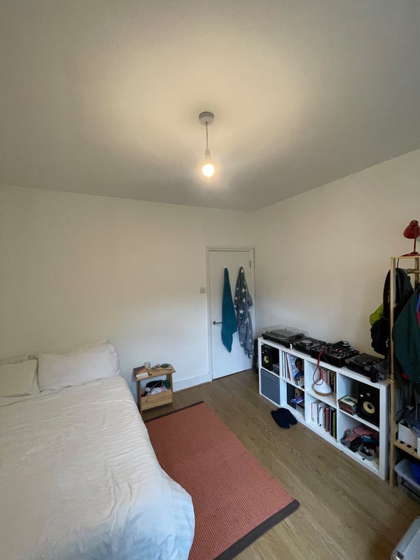 Room Kinsale Road in Greater London