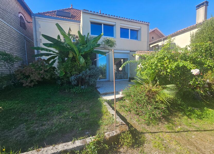 House Avenue des Arènes in Saintes
