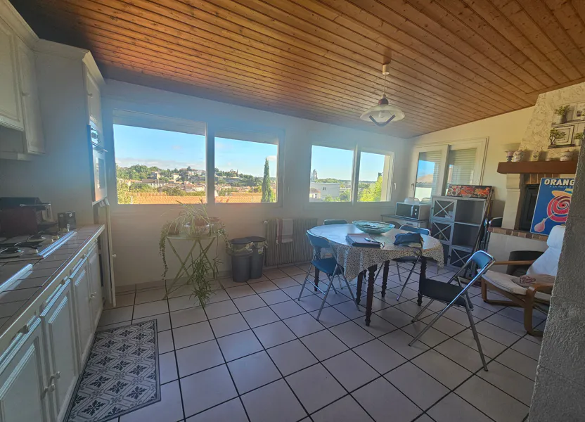 House Avenue des Arènes in Saintes