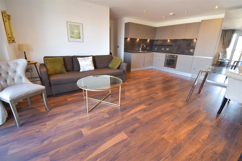 Flat Ordsall Lane in Salford
